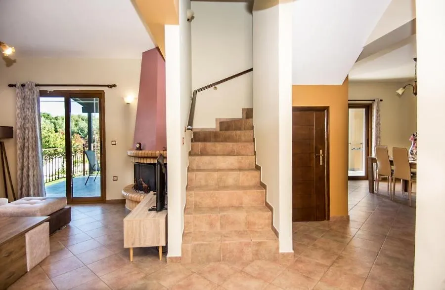 Villa Irida Afrato