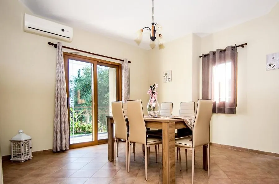 Villa Irida Afrato